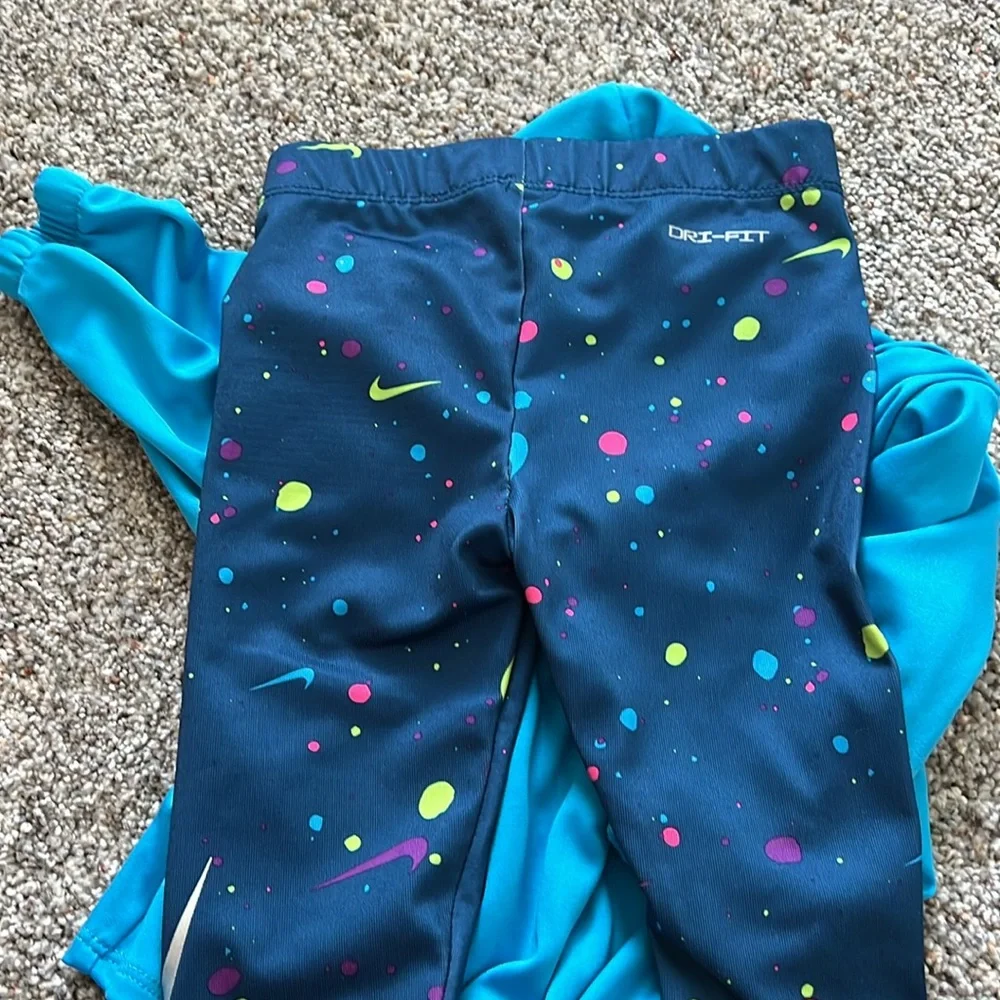 Nike Toddler Girls Dri-Fit Hooded Top and Leggings Matching set 12 months - Picture 7 of 7
